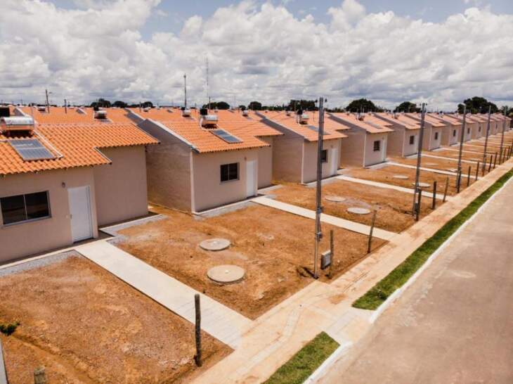 População de Anagé celebra construção de 100 casas populares e aguarda ...